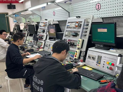 展技能风采，扬职业精神——武汉铁路桥梁职业学院信息技术咨询服务周活动纪实