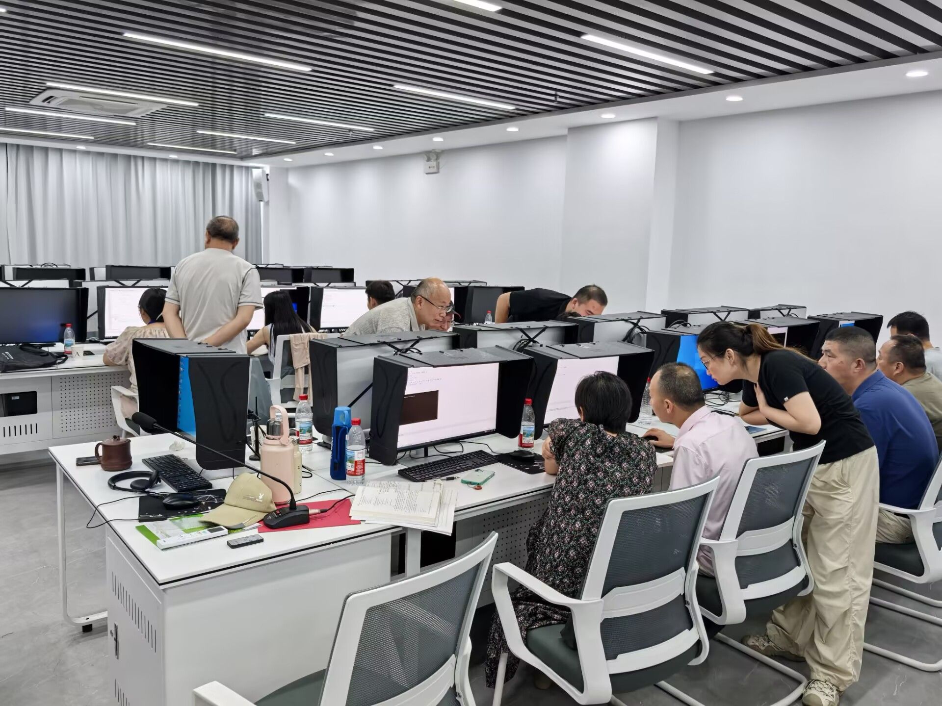 武汉市黄陂信息职校计算机教师专业技能提升培训班正式开班，赋能未来教育创新